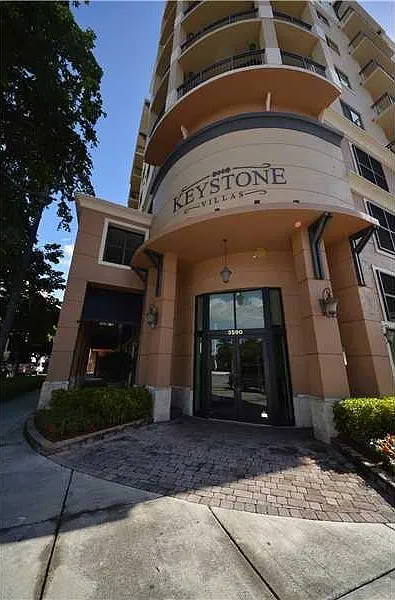 3590 Coral Way