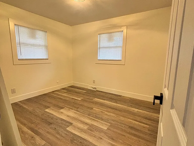 1015 Furman St — Photo 4