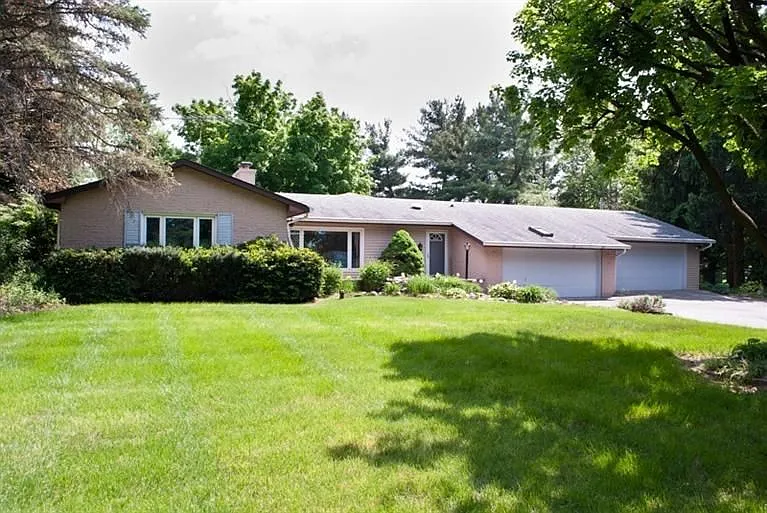 3395 Textile Rd photo 1