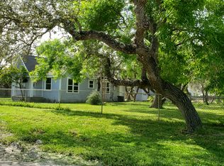 2157 6th St, Ingleside, TX 78362