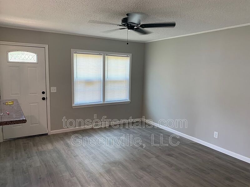 204 Old Woodruff Rd, Greer, SC 29651 Zillow