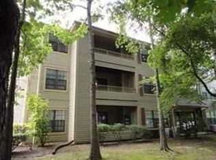 2711 Ridgefield Ct, Helmetta, NJ 08828