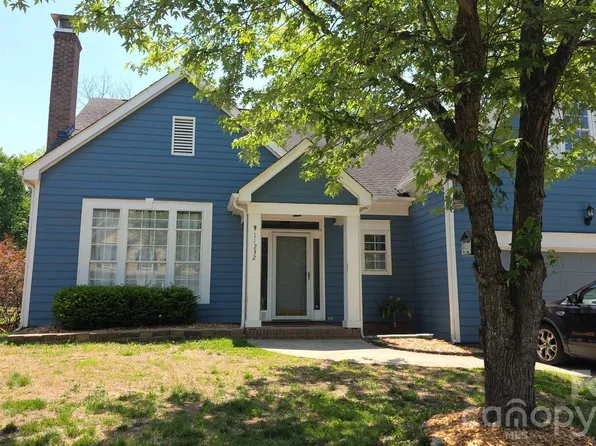 11232 Laurel View Dr, Charlotte, NC 28273