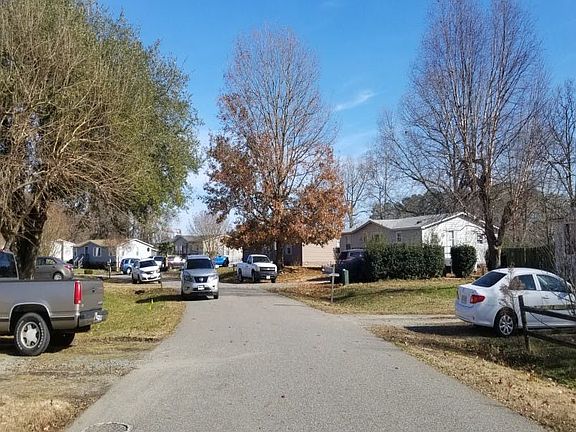 5th image of 311 Cattail Ln