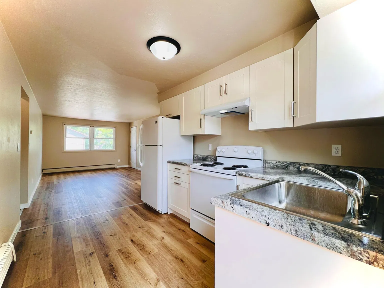 420 N Norwood Ave — Photo 3