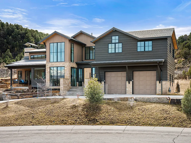 117 Bowles Dr — Photo 5