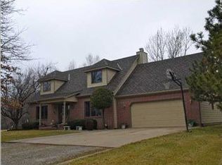 601 N Ridge Point Dr, Mulvane, KS 67110