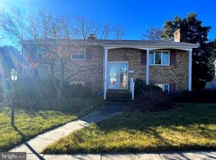 6105 Moorefield Rd, Catonsville, MD 21228