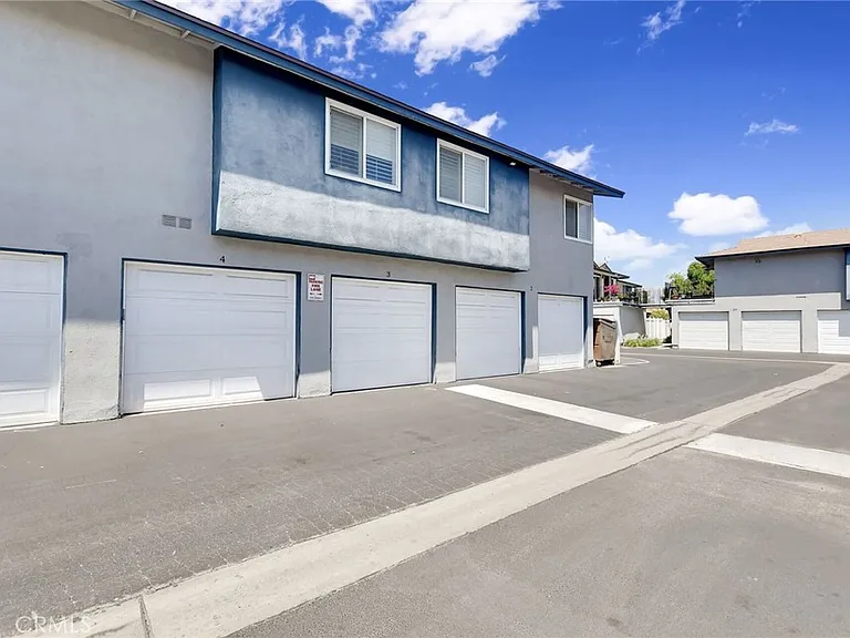 1460 Forest Glen Dr #4 — Photo 25