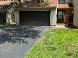 3118 SW Randolph Ave, Topeka, KS 66611