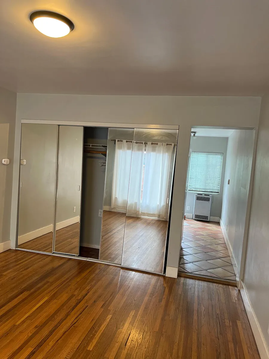 Building Photo - 3430 Cattaraugus Ave #4