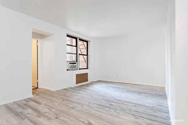 Rented by Abacus Properties | media 14