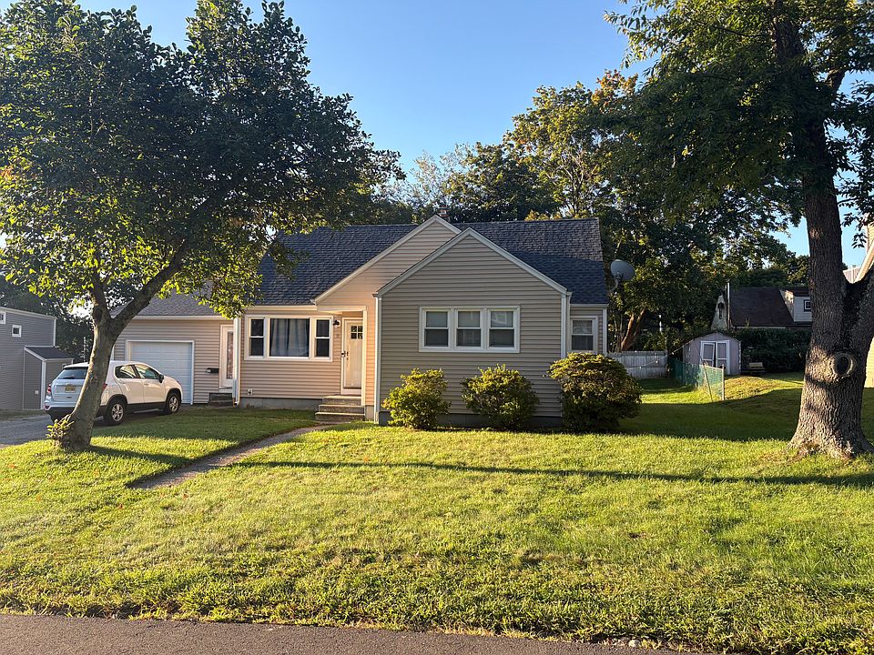 1st image of 77 Loftus Cir