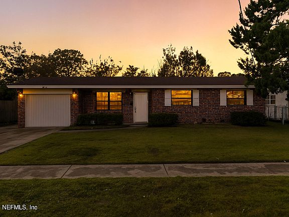 2nd image of 3042 SKIPPER Lane