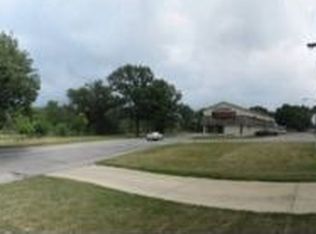 851 S River St, Aurora, IL 60506