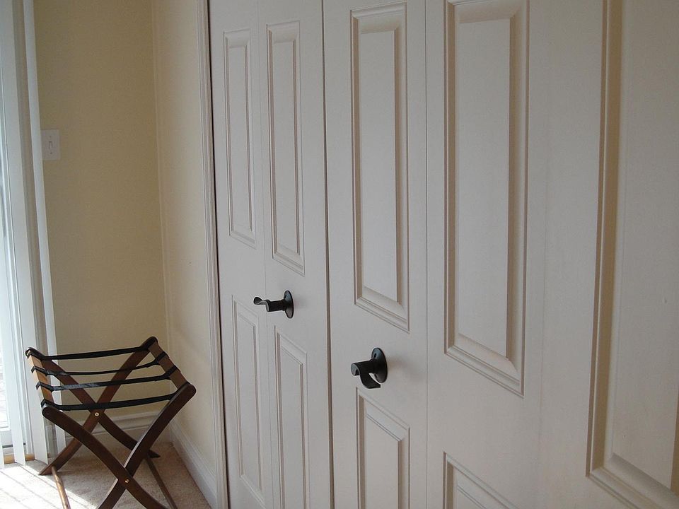 Large bedroom closet