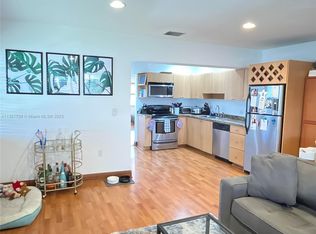 6392 SW 39th Ter, Miami, FL 33155