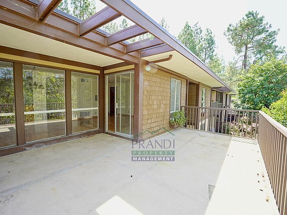 2nd image of 39 Forest Ln