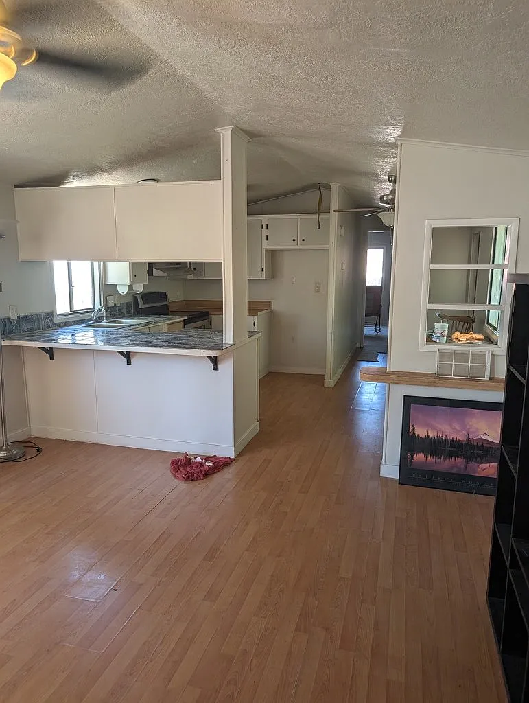 2 bed, 840 sqft, $1,100 — Photo 1