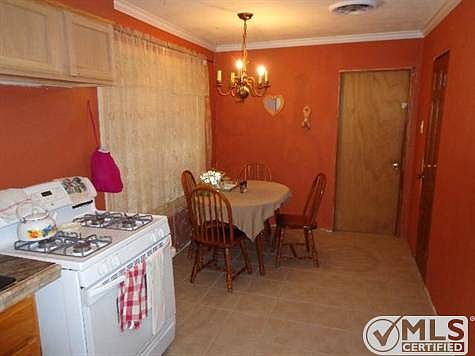 2nd image of 908 Corsicana Hwy