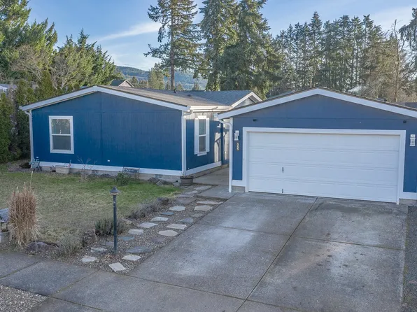 555 Kathleen Dr, Cottage Grove, OR 97424