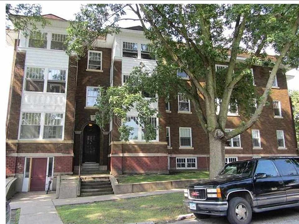 2nd image of 801 W 4th St #1B