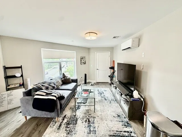 882 Massachusetts Ave #3A — Photo 7
