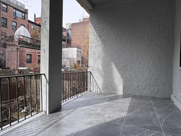 414 W 22nd St #7 — Photo 13
