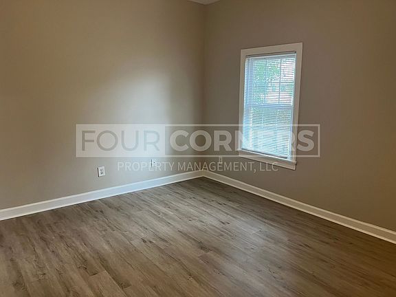 5th image of 611 W Green Dr APT A