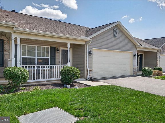 3rd image of 227 Palomino Way Unit 164