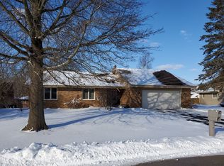 5636 Thunderidge Dr, Rockford, IL 61107