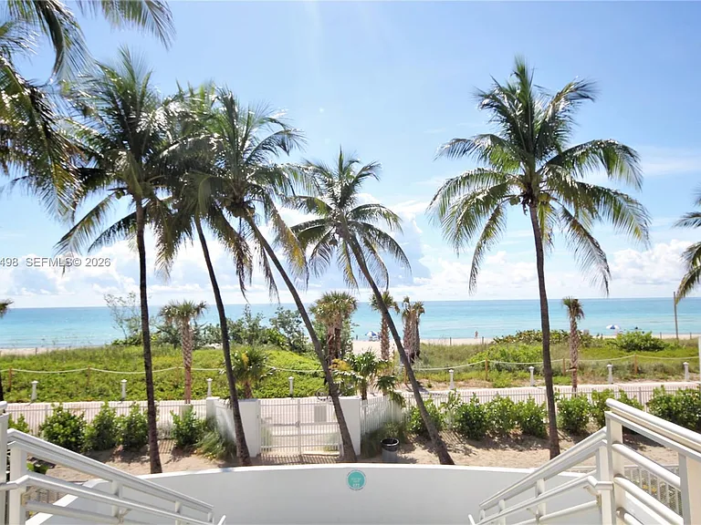5161 Collins Ave #1004 — Photo 37