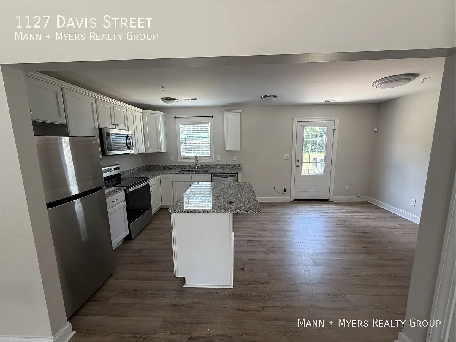 3 bed, 1265 sqft, $1,395 — Photo 2