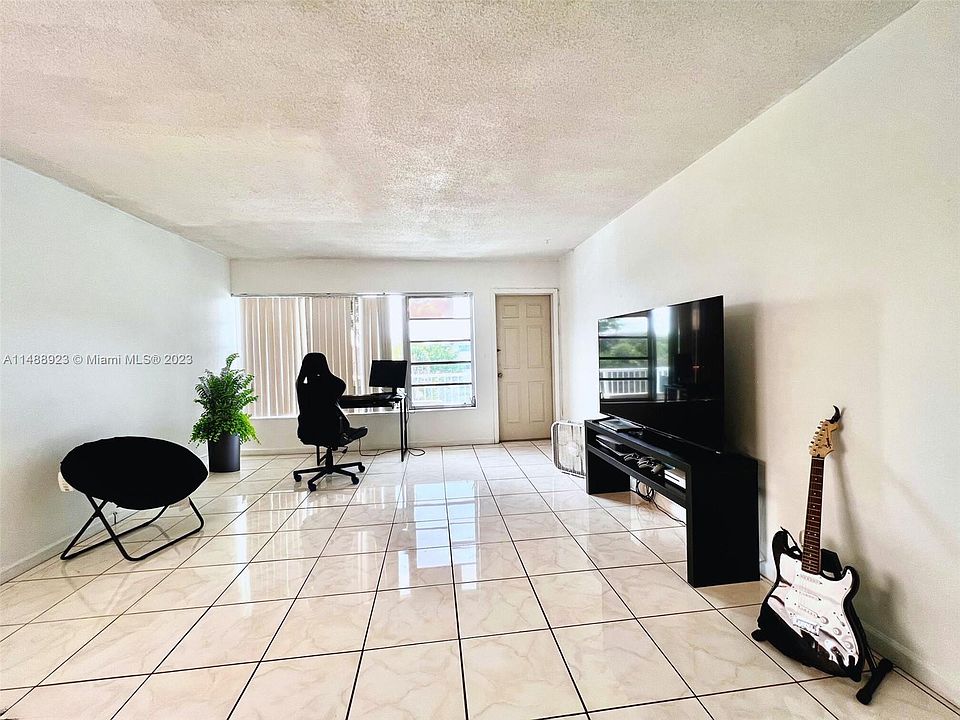 1st image of 16801 NE 14th Ave APT 311