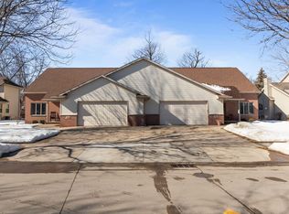 706 Highview Ln, Kimberly, WI 54136