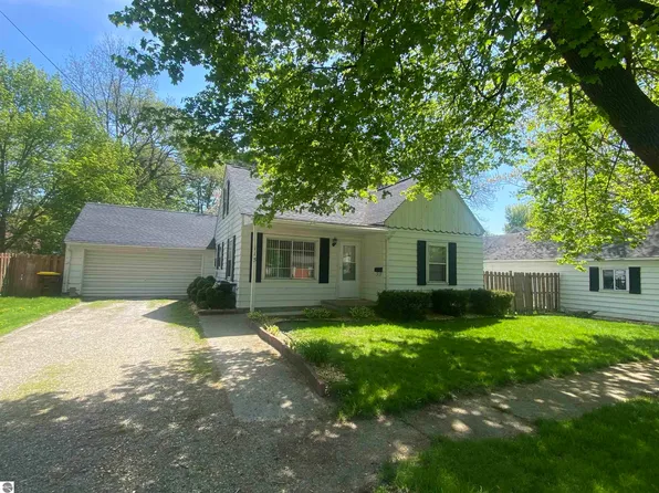 115 S Bankson St, Saint Louis, MI 48880