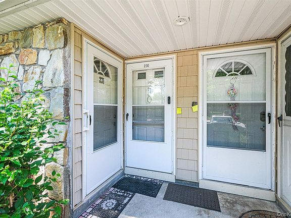 3rd image of 230 Lake Pointe Circle #230
