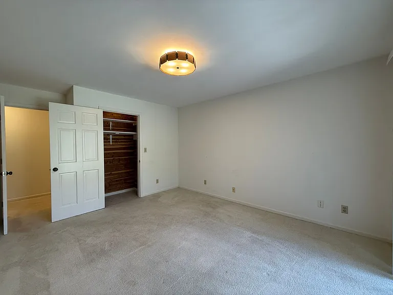 2711 Reynolda Rd #2D — Photo 11