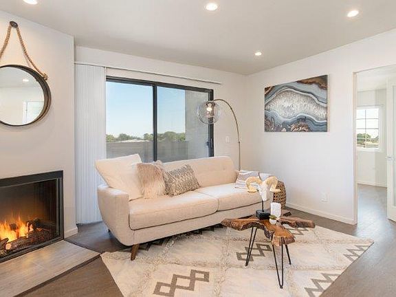 2nd image of 3756 Sawtelle Blvd #305