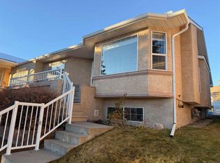 138 S Sierra Morena Grn SW, Calgary, AB T3H3E4