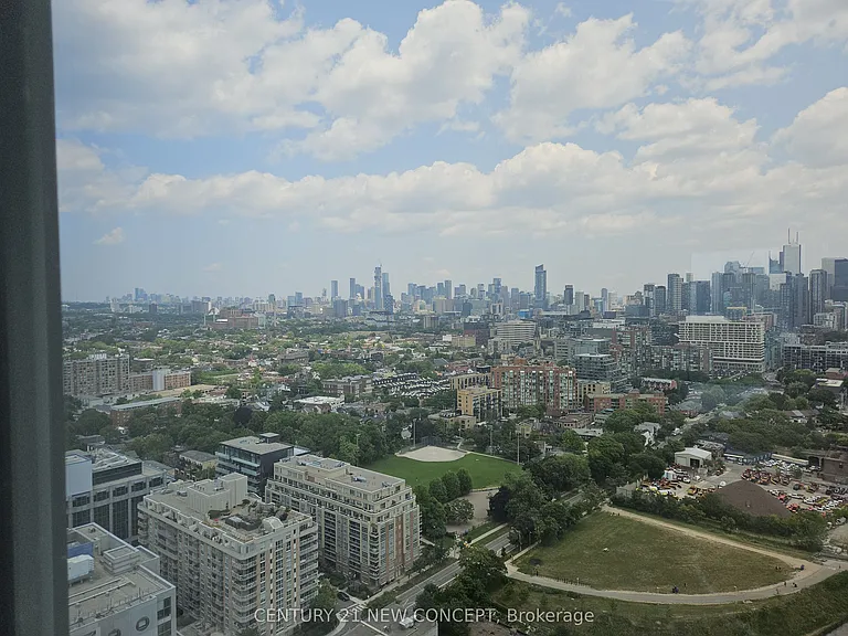 19 Western Battery Rd #3521 — Photo 11