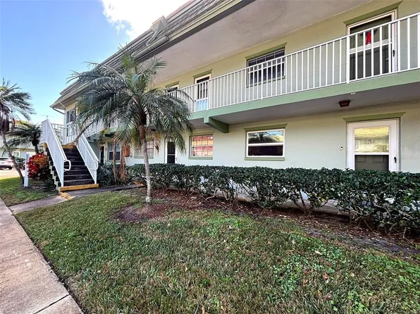 1433 S Belcher Rd APT B2, Clearwater, FL 33764