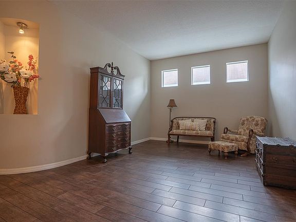 5th image of 5029 Torrey Hills Ln