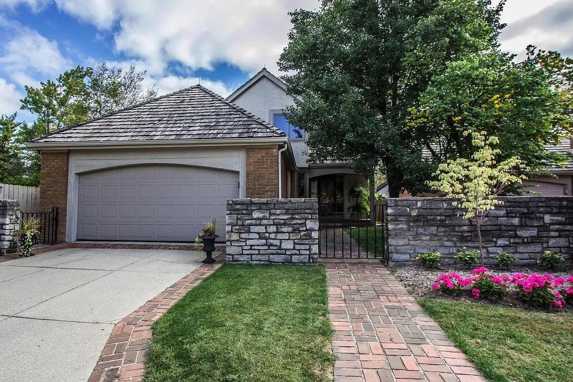 8510 Gullane Ct photo 1