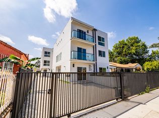 2055 S Garth, Los Angeles, CA 90034