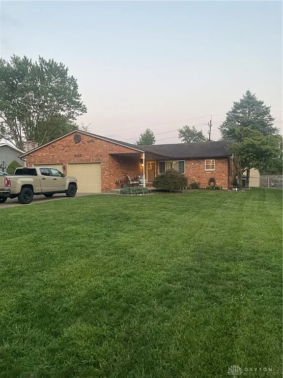 8139 Meadowlark Dr photo 1