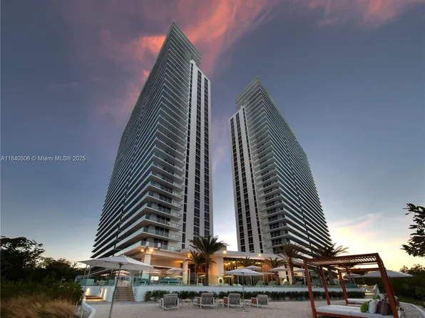16385 Biscayne Blvd #Penthouse 7, North Miami Beach, FL 33160