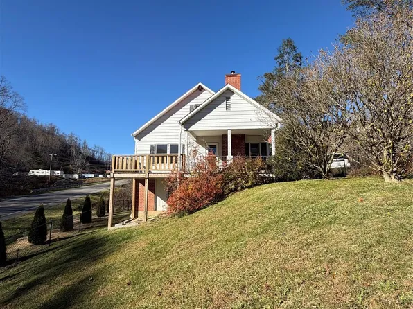 202 Snow Hill Rd, Bakersville, NC 28705