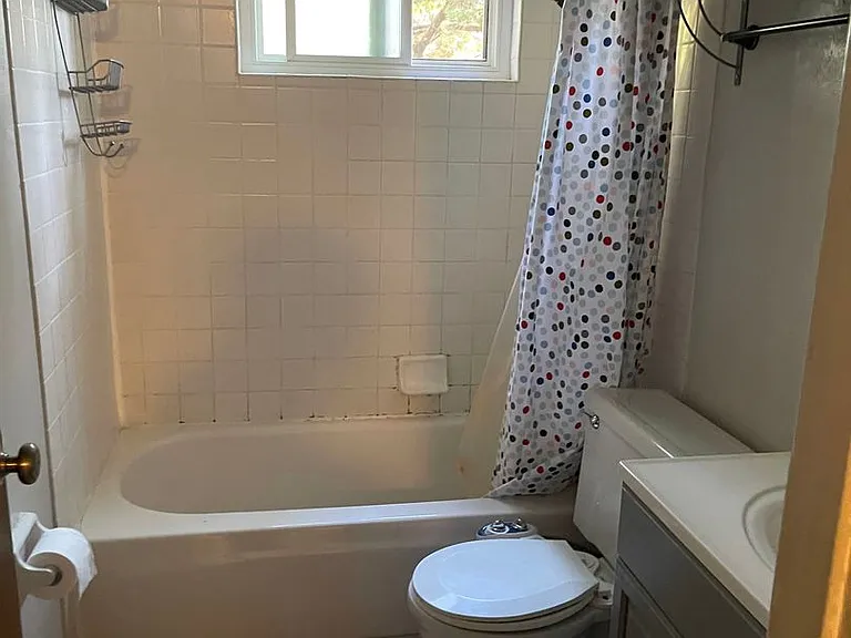 2528 Bates Dr — Photo 15