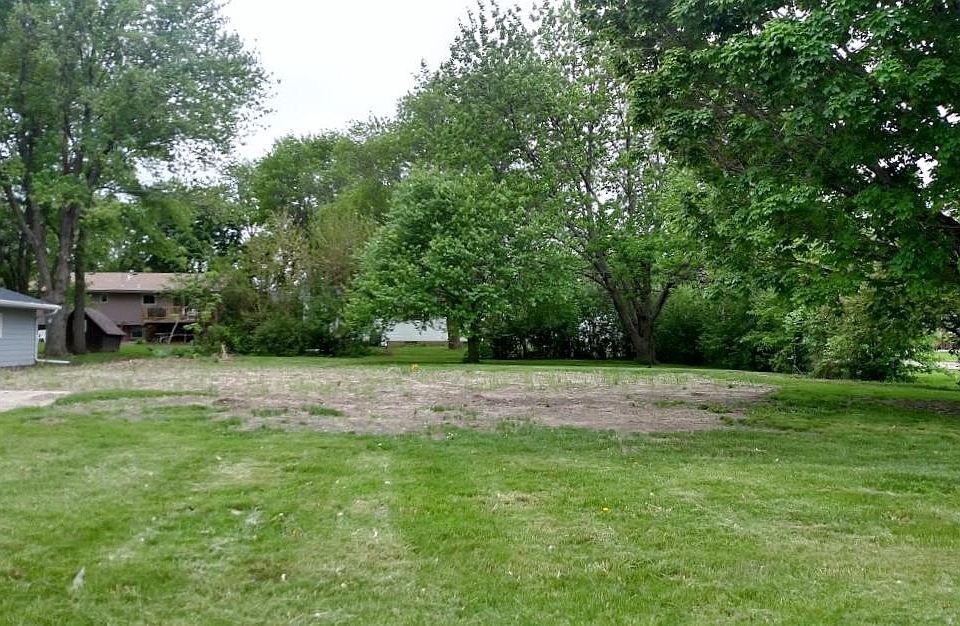 2nd image of 502 14th St